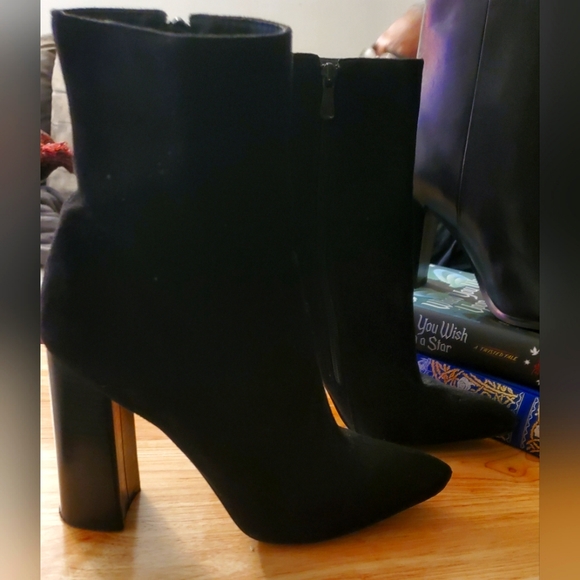 Missguided Black micro suede pointed toe ankle boot sz 9. 7UK - Picture 1 of 3